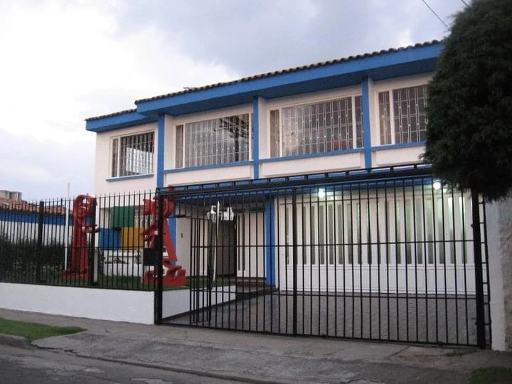 Colegio pintado 